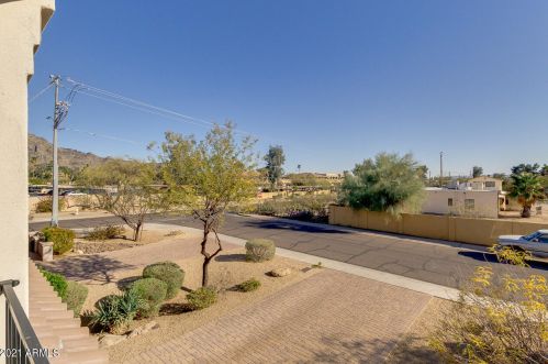 1344 Belmont Ave, Phoenix AZ 85021-6876 exterior