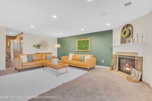 80 Kyle Dr, Tinton Falls NJ 07712-7535 exterior