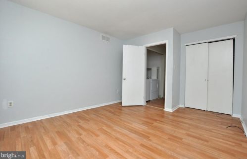 5 Belmont Ct, Erial NJ 08081-9220 exterior