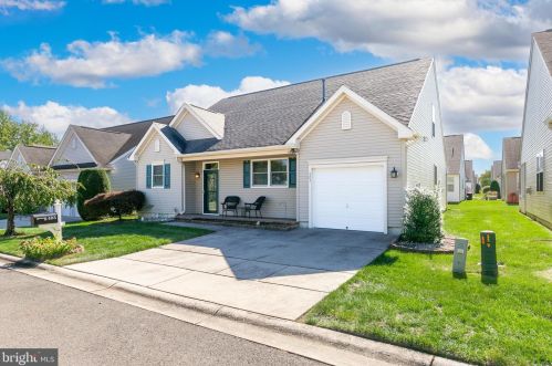 403 Applewood Way, West Deptford, NJ 08096-5160