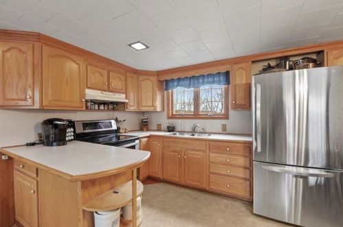 90 Mechanic St, Barre MA exterior