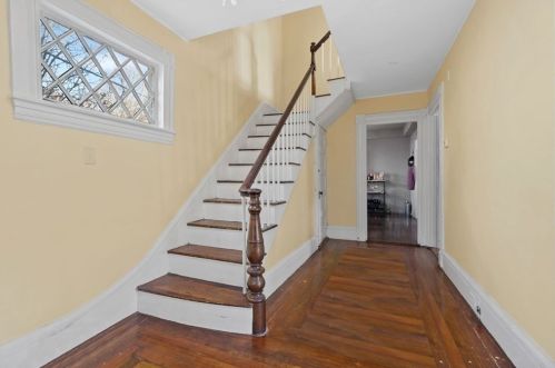 336 Elliot St, Newton MA 02464-1250 exterior