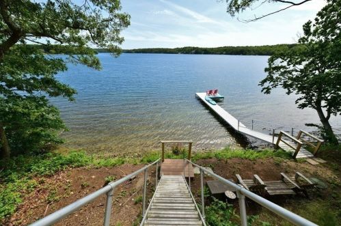 22 Eagle Hill Dr, Plymouth MA  02360-1908 exterior