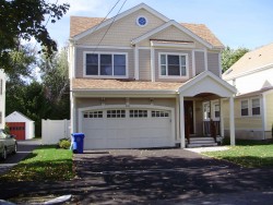 203 Winslow Rd, Newton, MA 02468-1713
