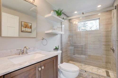 127 Elm St, North Reading MA 01864-2914 exterior