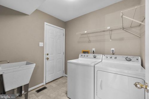 11808 Winterlong Way, Columbia MD 21044-4412 exterior