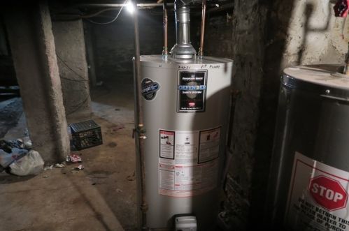 44 Houghton St, Worcester MA 01604-3838 exterior