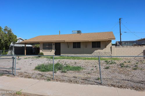 6938 Campbell Ave, Phoenix AZ  85033-2613 exterior