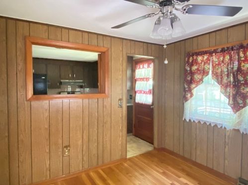 85 Leaf Ln, East Bridgewater MA 02333-1615 exterior