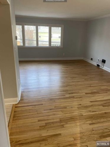 42 Midland Ave, Kearny NJ  07032-4124 exterior