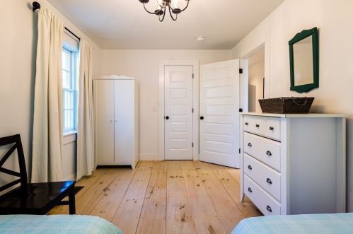 150 Barcliff Ave, Chatham MA 02633-1904 exterior