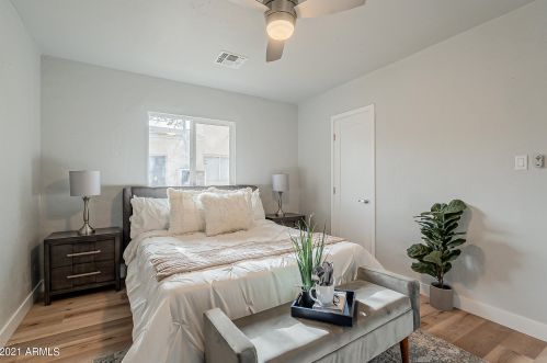 1626 Adams St, Phoenix AZ  85007-2606 exterior