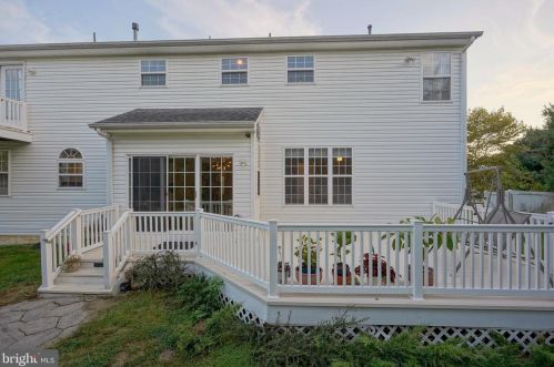 128 Betsy Ross Way, West Deptford NJ 08096-6872 exterior