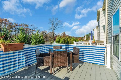 136 Kyle Dr, Tinton Falls NJ  07712-7537 exterior