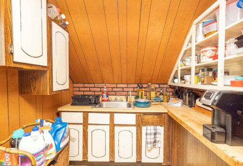 20 St, Taunton MA 02780-4392 exterior