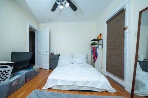 42 Englewood Ave, Everett MA  02149-5404 exterior