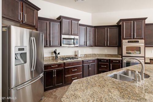 10015 6 Pl, Phoenix AZ 85085 exterior