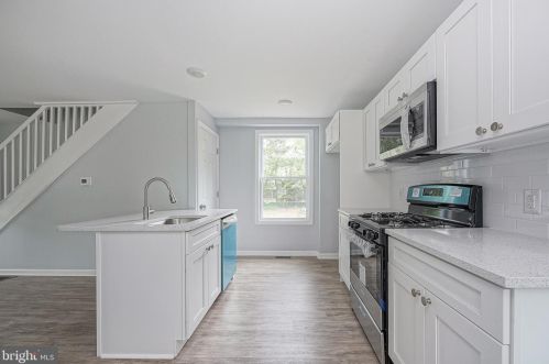 202 7th St, West Deptford NJ  08086-3125 exterior