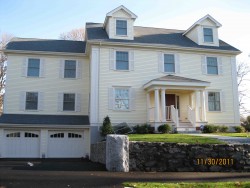 136 Hyde St, Newton, MA 02461-1238