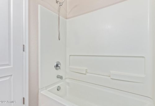 7515 30th Pl, Phoenix AZ  85042-6050 exterior