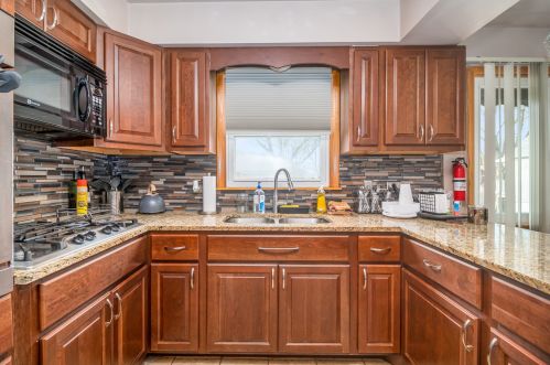 6718 41 St, Forest View IL 60402-4160 exterior