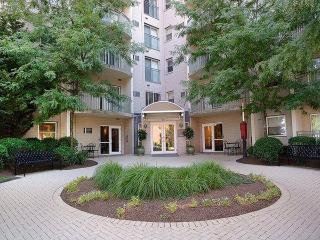 95 Squantum St, Quincy MA  02171-2123 exterior