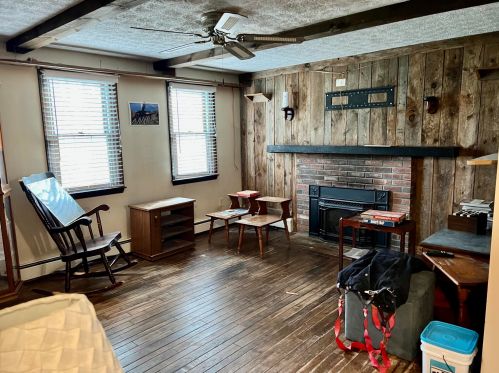 7 16th Ave, Wareham, MA 02571-1314