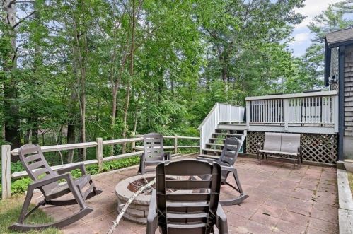 17 College Pond Rd, Plymouth MA  02360-3104 exterior