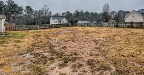 139 Windsor Cir, Stockbridge GA 30281-1864 exterior