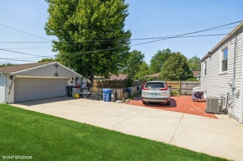 4608 Wenonah Ave, Forest View IL 60402-4353 exterior