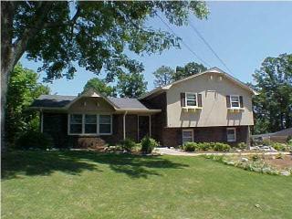 617 Van Buren Dr, Birmingham, AL 35226-3413
