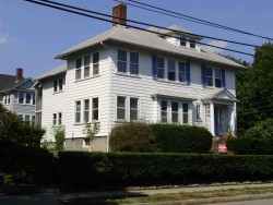 741 Watertown St, Newton, MA 02460-1346
