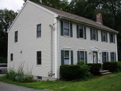 330 Crafts St, Newton, MA 02460-1141