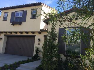 61 Parkdale, Irvine CA  92620-7308 exterior