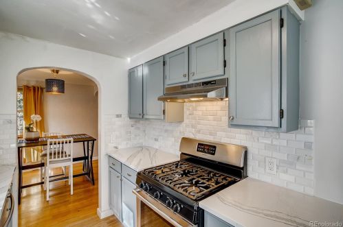 3384 Corona St, Englewood CO 80113-2827 exterior