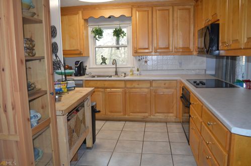 835 Colt Ln, Conyers GA 30012-3219 exterior