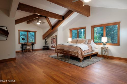 2505 Bear Holw Dr, Park City UT 84098-8524 exterior