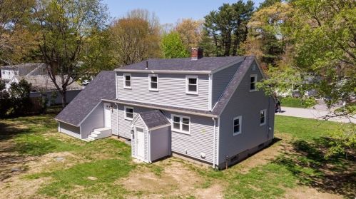 4 Birch Ave, Taunton MA  02718-1403 exterior