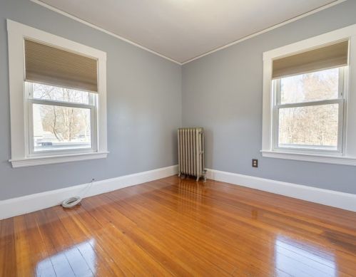 24 Bussey St, Dedham MA 02026-2239 exterior