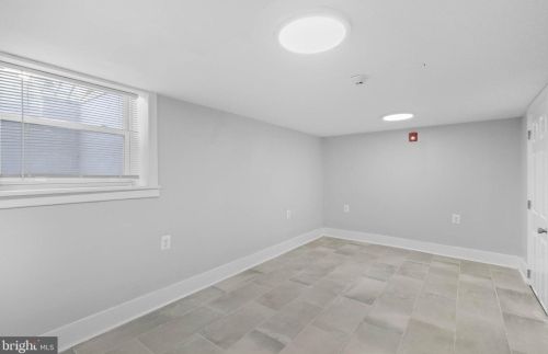 1815 20 St, Philadelphia PA 19145-2048 exterior