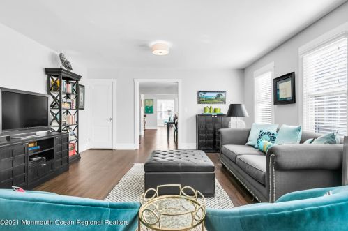 72 Rumson Rd, Little Silver NJ 07739-1332 exterior