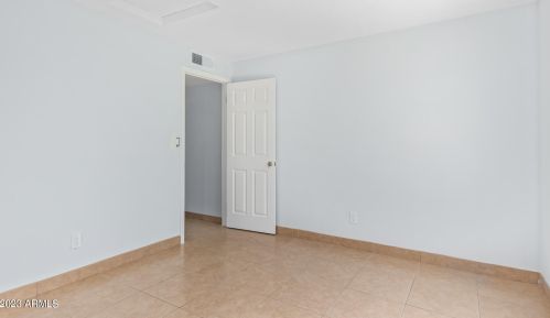 6802 Cambridge Ave, Phoenix AZ 85008-1216 exterior