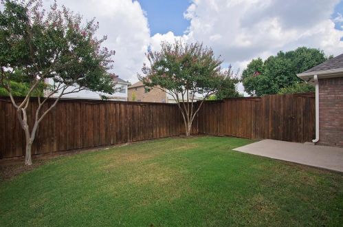 2409 Deer Horn Dr, Plano TX  75025-4713 exterior