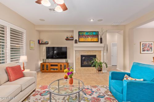 1816 Eagle Talon Trl, Phoenix AZ 85085-5344 exterior