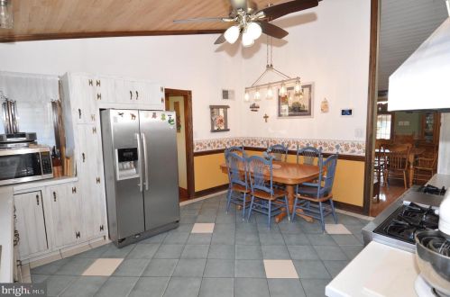 24854 Main St, Columbus NJ 08022-1339 exterior