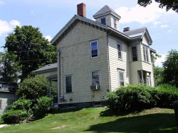 160 Charlesbank Rd, Newton, MA 02458-1740