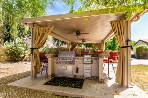 16630 29 St, Phoenix AZ 85032-3726 exterior