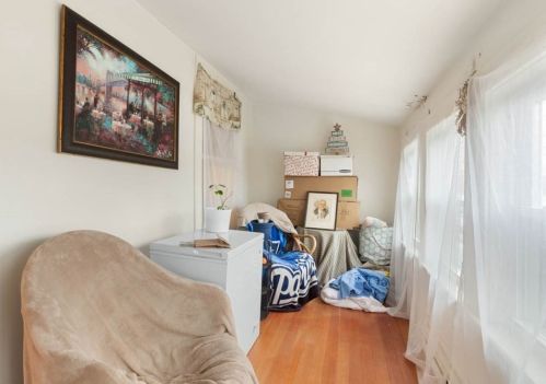 342 Main St, Groveland MA 01834-1346 exterior