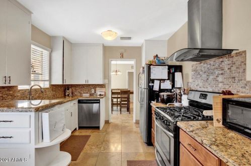 1915 Almeria Rd, Phoenix, AZ 85006-2330