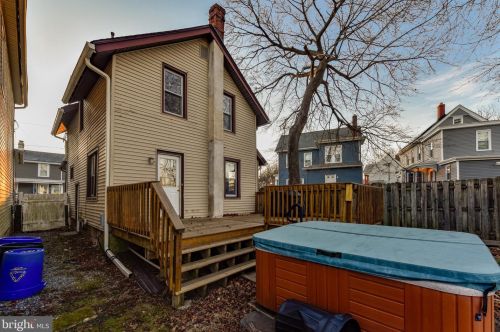 60 Barber Ave, West Deptford NJ  08096-2435 exterior